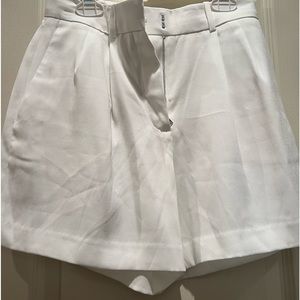 Babaton Pleated Mid-Thigh Short Size 2